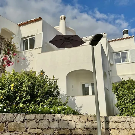 Casa de Férias In Center With Pool