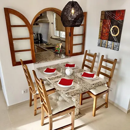 In Center With Pool Ferienhaus *