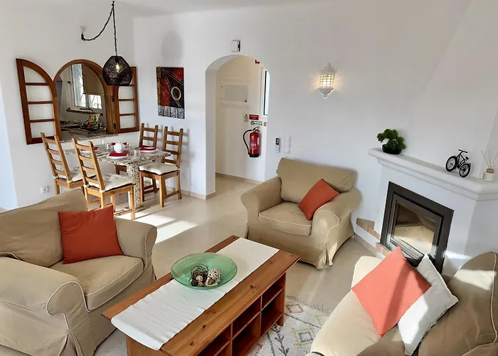 In Center With Pool 卡武埃鲁