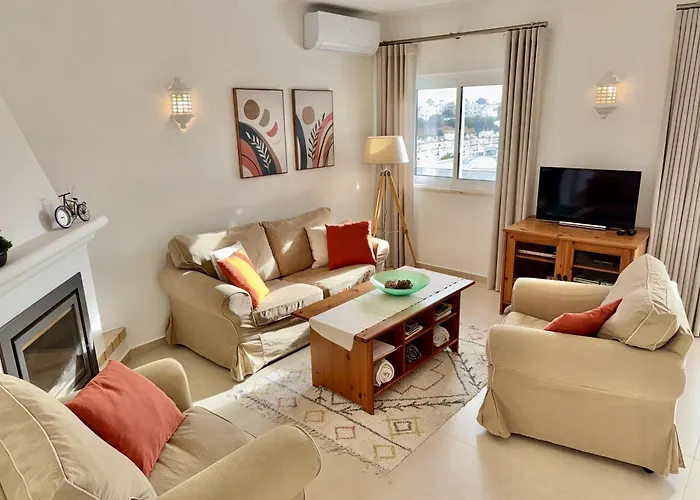 In Center With Pool 卡武埃鲁