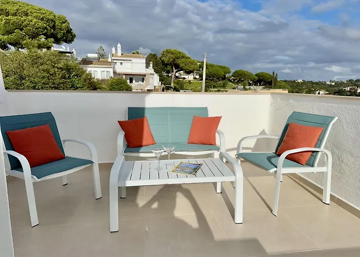 In Center With Pool 度假居 *