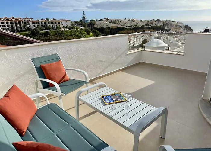 In Center With Pool *